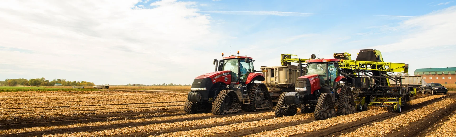 Deux Tracteurs Rouges2 2000x600