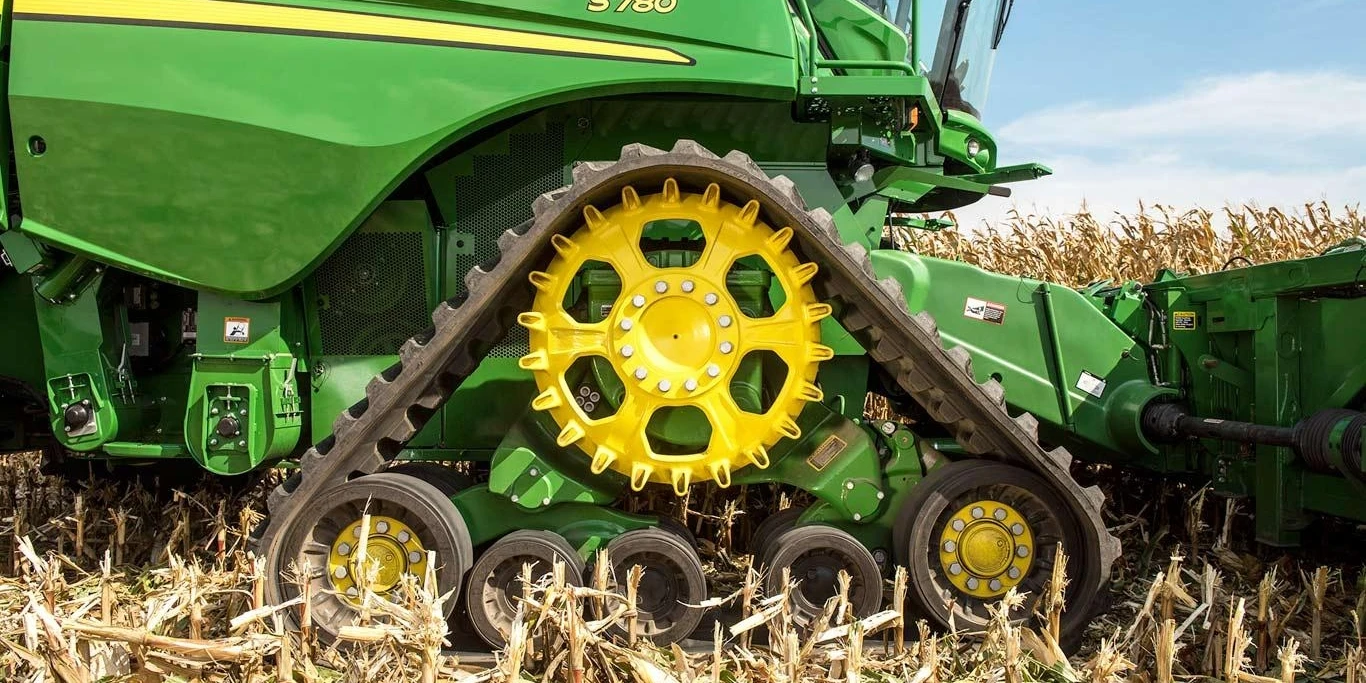 Tracks combine r4g047927 1366x768 1527998341918