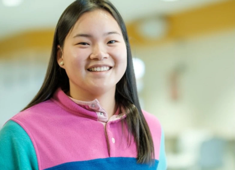 700x525 Rose Line Tougas Stagiaire 2025